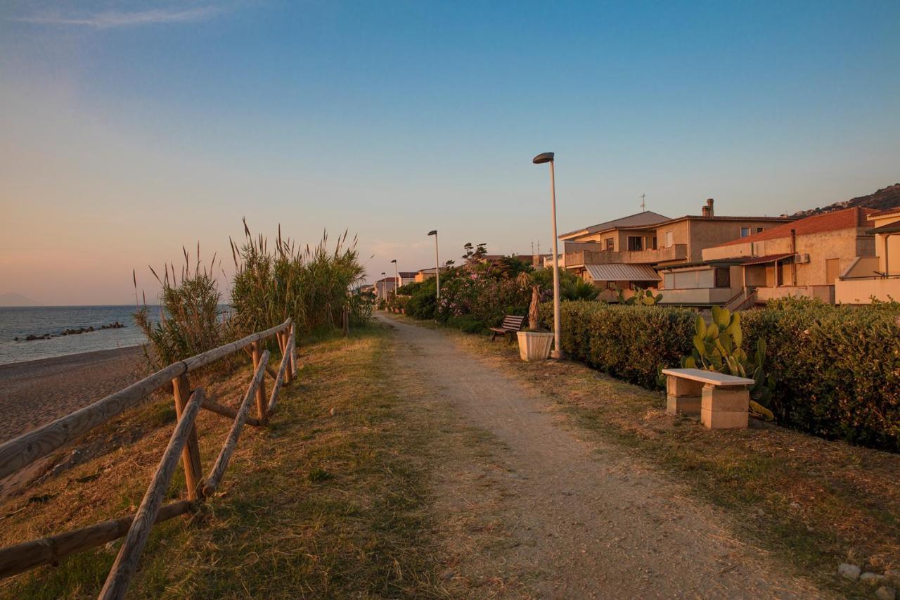 B&B Stella Marina Capo d'Orlando Luaran gambar